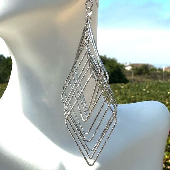 Silver tone geometric drop earrings - Picture 2 of 8